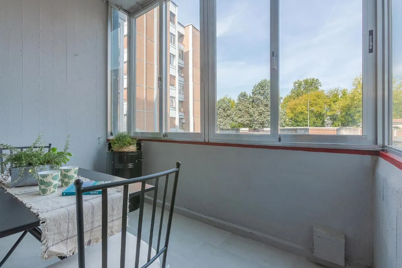 Ferrara Biscay Bay Apartment With Balconies