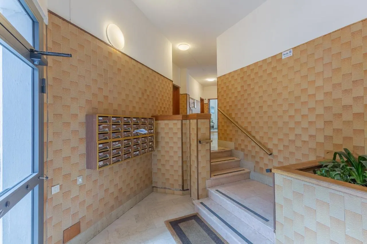 Ferrara Biscay Bay Apartment With Balconies 0*,  إيطاليا