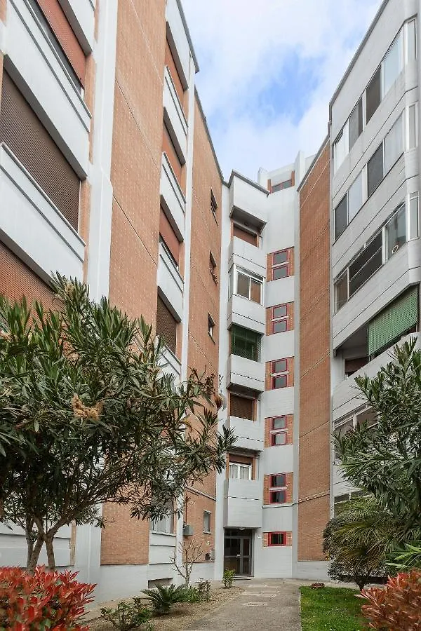 Ferrara Biscay Bay Apartment With Balconies 0*,