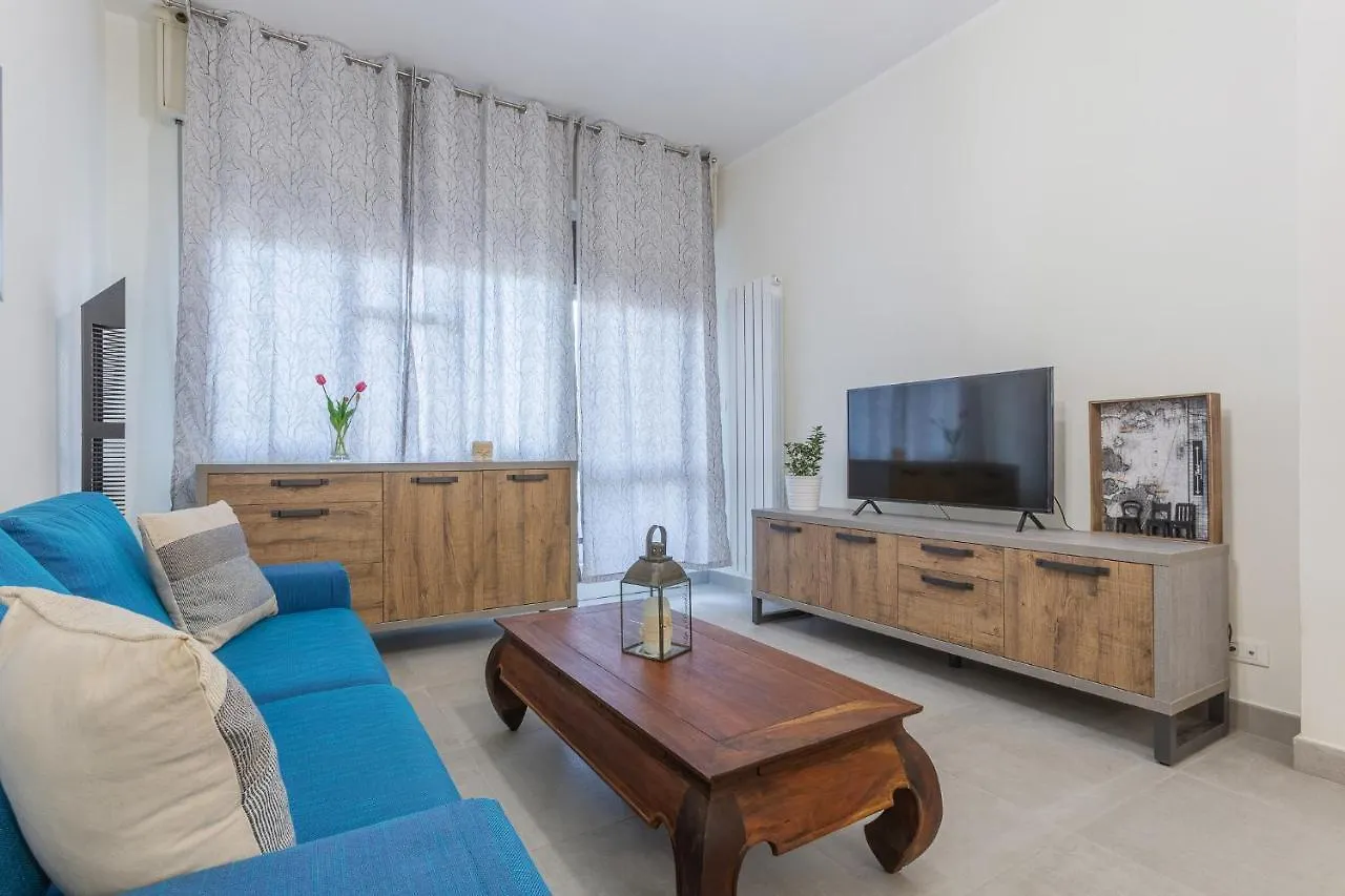 Ferrara Biscay Bay Apartment With Balconies إيطاليا